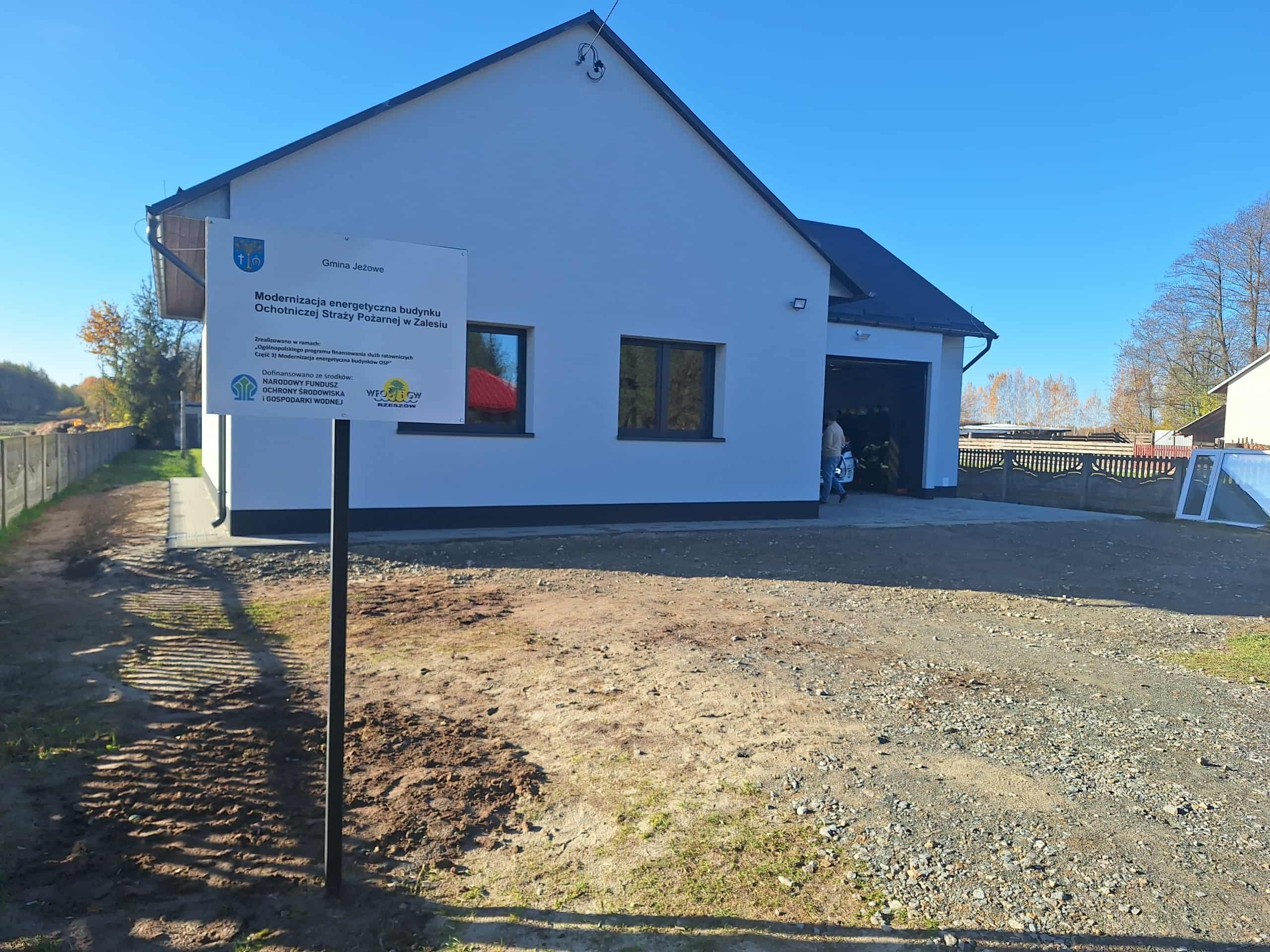 Modernizacja energetyczna budynku Ochotniczej Straży Pożarnej w Zalesiu