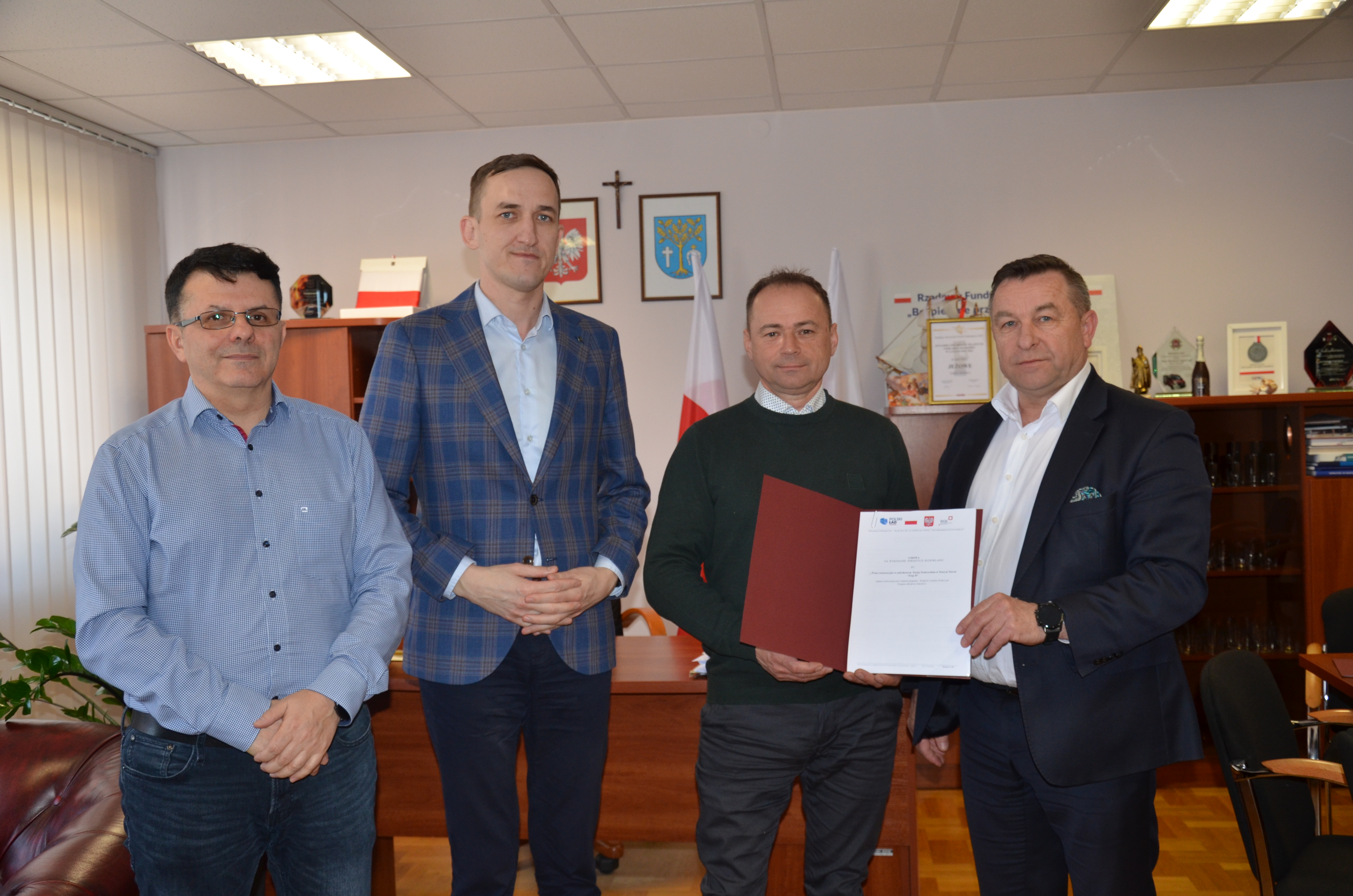 Podpisanie umowy na prace renowacyjne w Zabytkowym Parku w Nowym Narcie - etap II