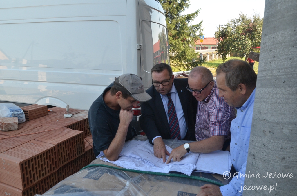 Wrzesień - czas intensywnych prac w Gminie Jeżowe