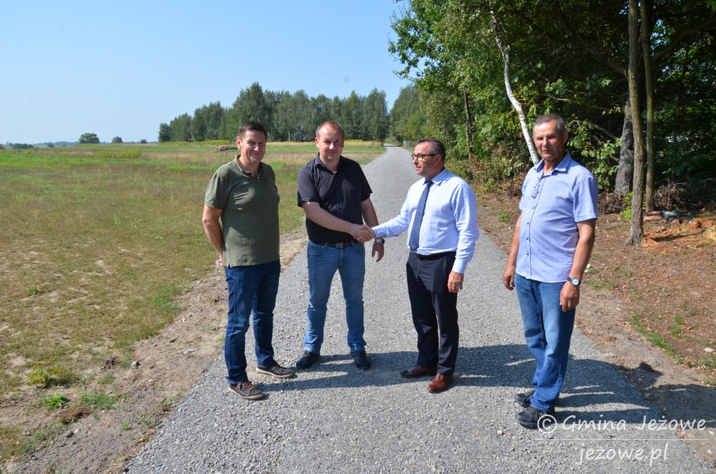 Odbiór drogi dojazdowej do gruntów rolnych w sołectwie Jeżowe Centrum