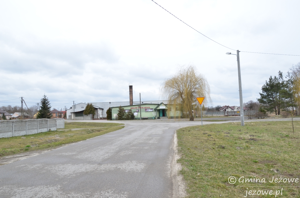 Przetarg na przebudowę dróg gminnych w msc. Jeżowe